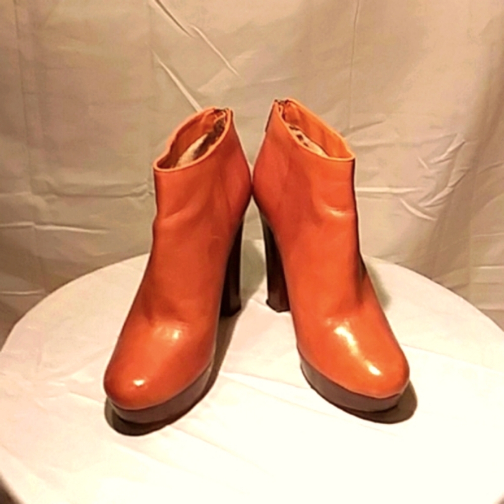 Michael Kors Tan Leather Booties Size 7